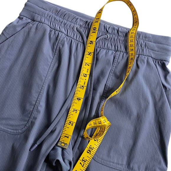 Lululemon Beyond the Studio Crop Water Drop, Pull On, High Rise, Light, Size 6 - Picture 6 of 9